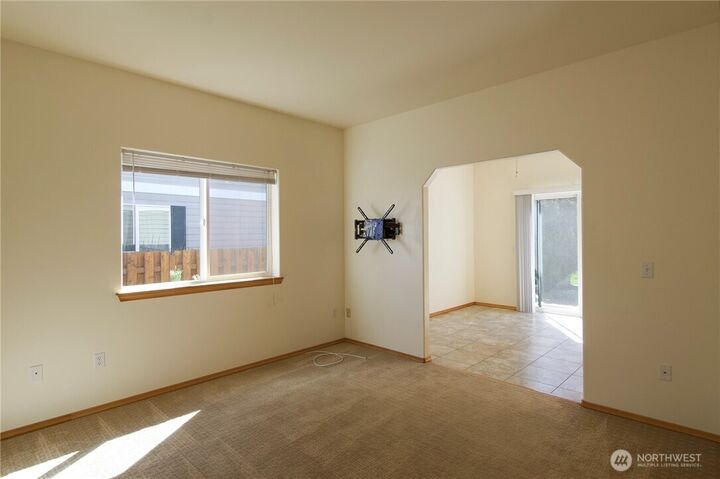 Property Photo:  1016  Campbell Avenue  WA 98362 