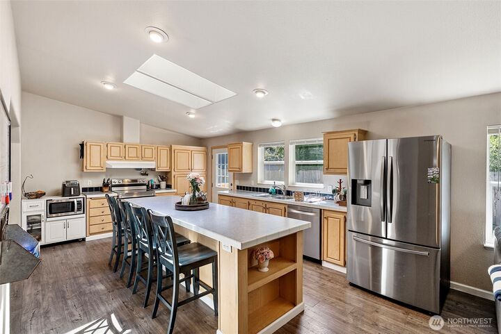Property Photo:  6902  87th Street NW  WA 98332 