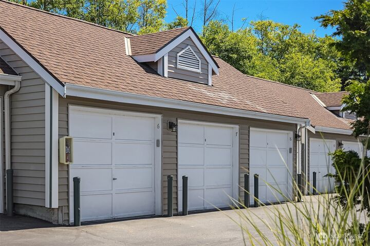 Property Photo:  1410 W Casino Road A5  WA 98204 