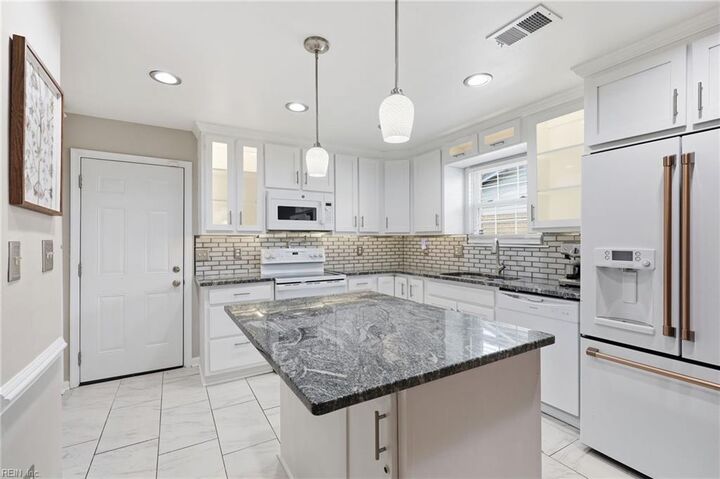 Property Photo: 904 Culpepper St VA 23523