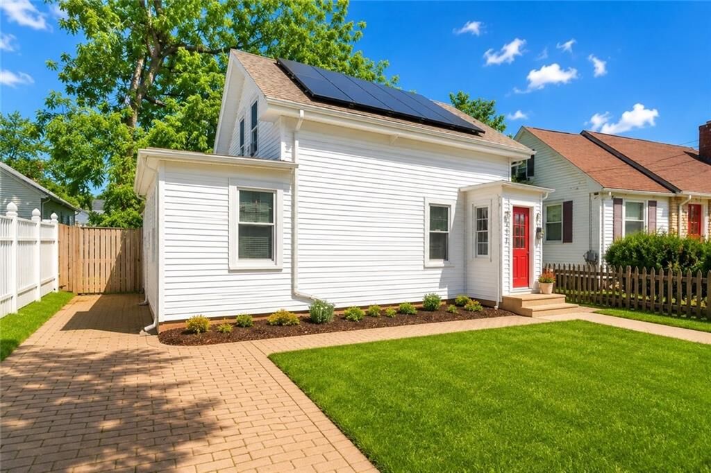 Property Photo:  35 Sisson Street  RI 02909 