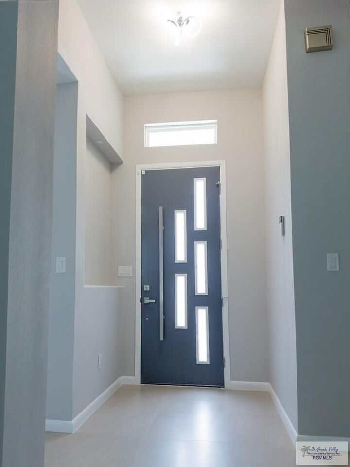 Property Photo:  4901 San Fernando River Cir  TX 78526 