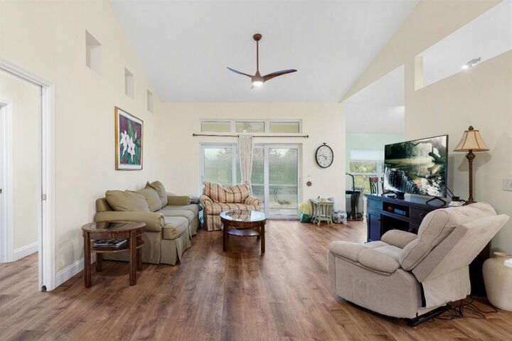 Property Photo:  789 Captains Dr  FL 32080 