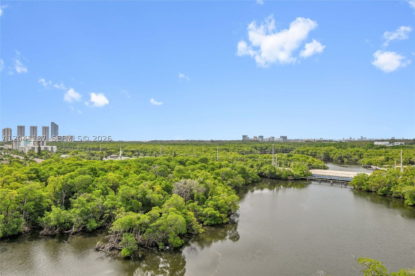 Property Photo:  16385 Biscayne Blvd 1020  FL 33160 