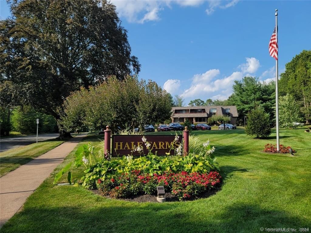 Property Photo: 17 Stony Brook Drive C8 CT 06033
