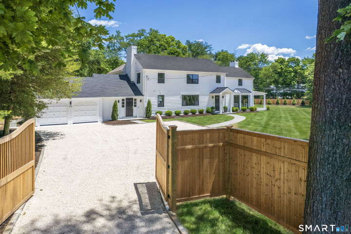 Property Photo:  240 North Avenue  CT 06880 