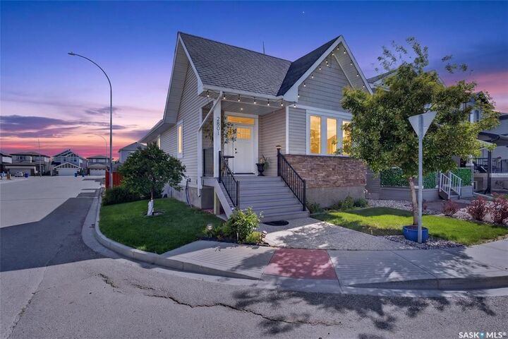 Photo de la propriété:  2801 Ridgeway Avenue  SK S4R 8J5 