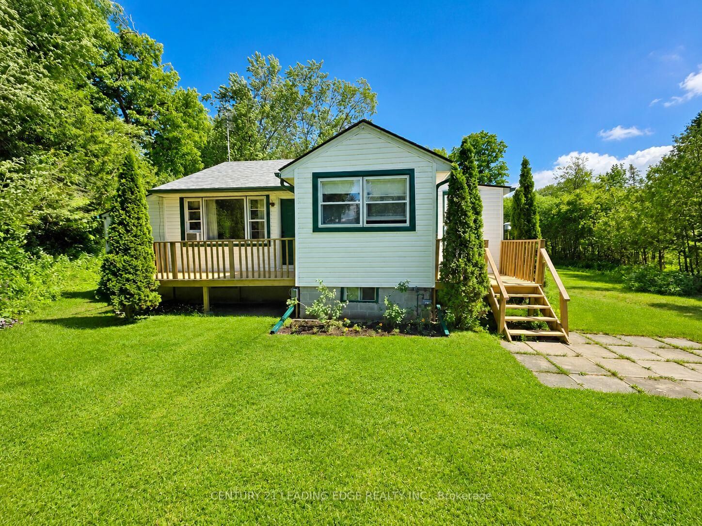 Property Photo:  101 Clovelly Cove N/A  ON L0E 1E0 