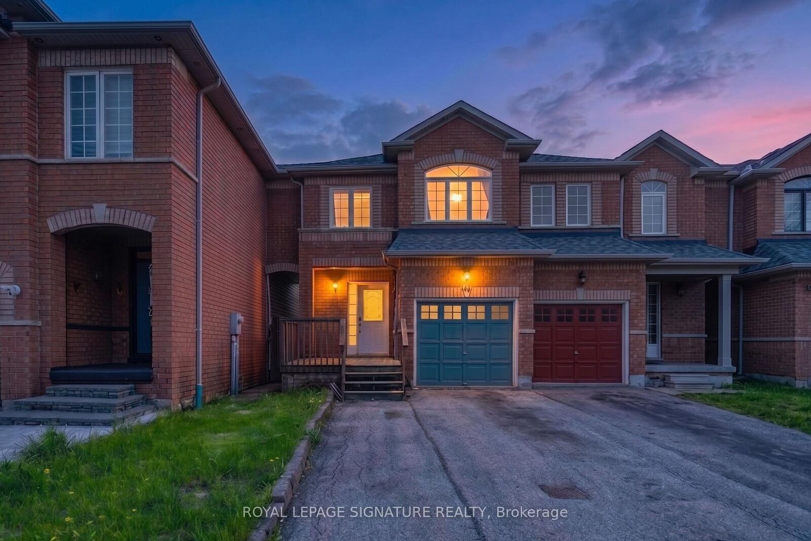Property Photo:  42 Corvette Court  ON L7A 2H8 