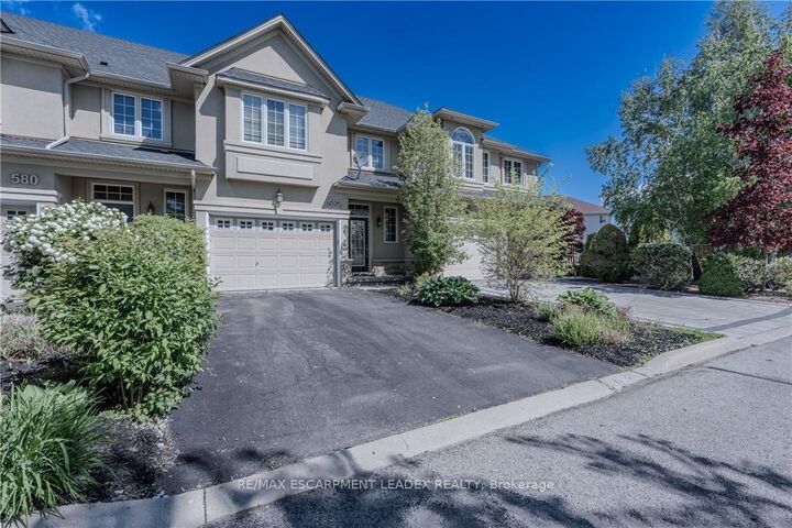 Property Photo:  582 Stonehenge Drive  ON L9K 0B2 