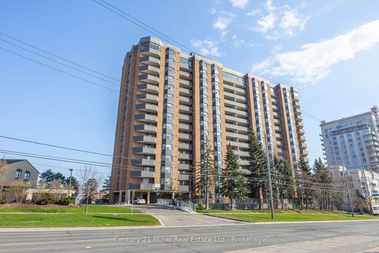 Property Photo: 3845 Lake Shore Boulevard W 411 ON M8W 4Y3