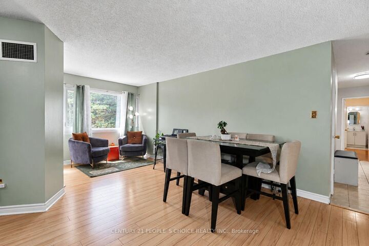 1580 Mississauga Valley Boulevard 207 — photo 1