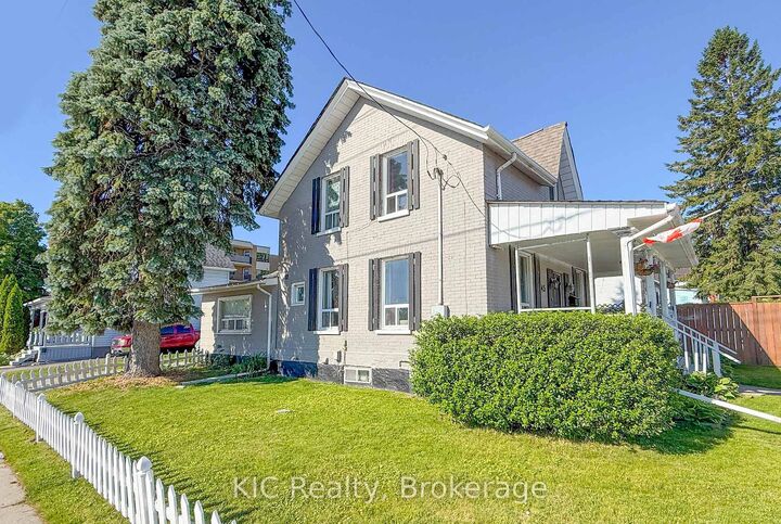 Property Photo:  45 Albany Street  ON L1H 2Y9 