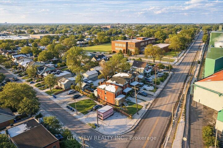 Property Photo: 382 Beach Road ON L8H 3K5