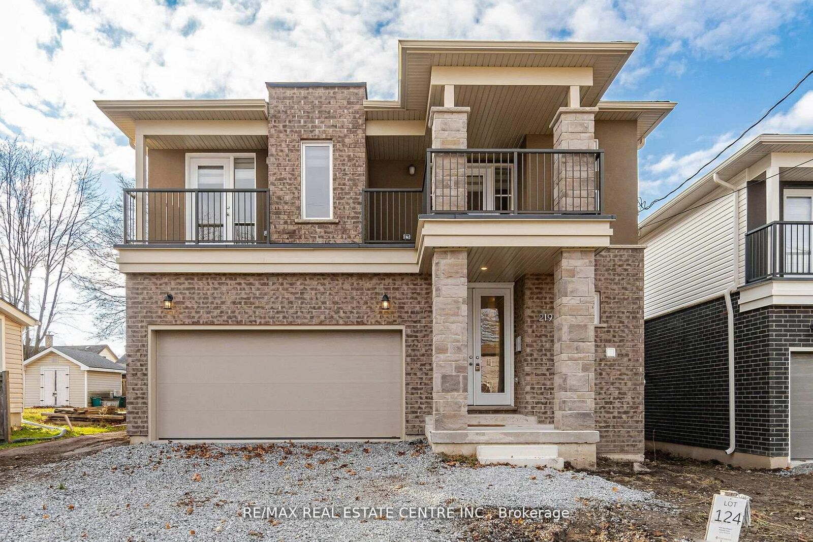 Property Photo: 219 Taylor Street ON L2V 1C2