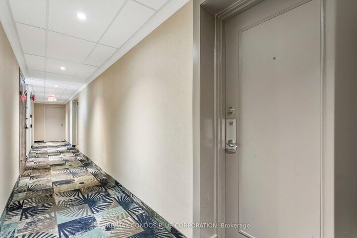 Property Photo: 185 Stephen Drive 101 ON M8Y 3N5