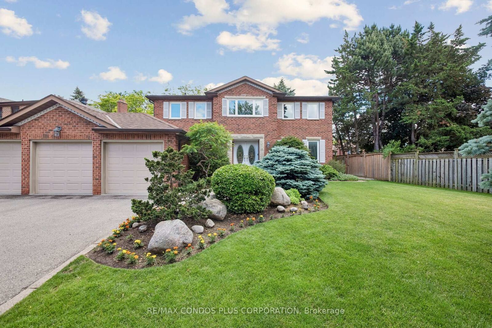 Property Photo:  57 Delhi Crescent  ON L3R 4J5 