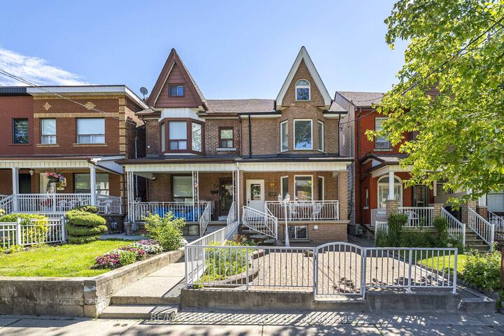 47 Montrose Avenue — photo 1