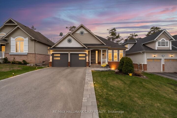 Property Photo: 16 Oakmont Avenue ON L0L 2L0