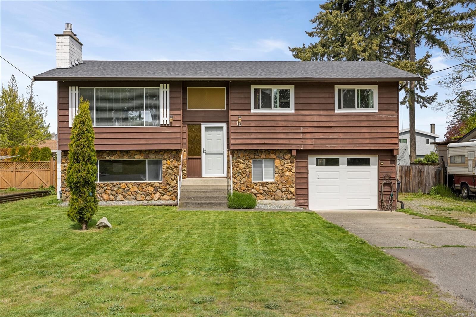 Property Photo:  16 Jenkins Pl  BC V9P 1G4 