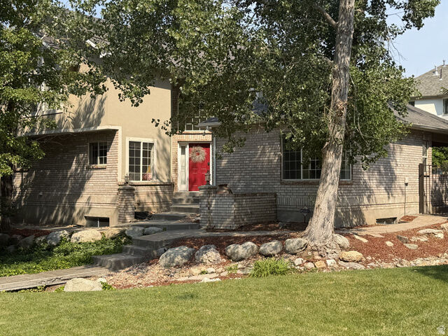 Property Photo: 1927 E Bear Creek Dr S UT 84020