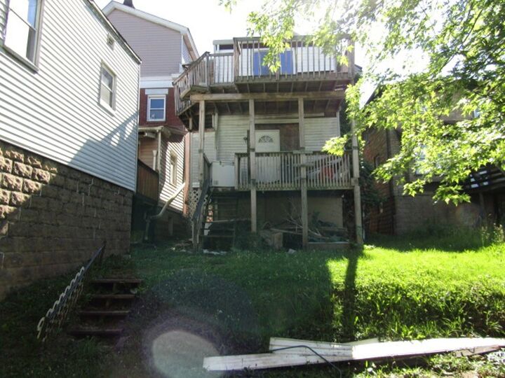 Property Photo: 331 James St PA 15145