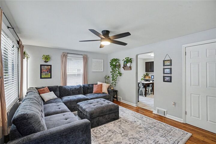 Property Photo: 415 Jacks Run Rd PA 15202