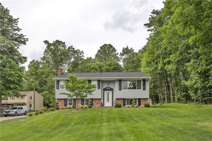 Property Photo:  267 Thorn Run Road  PA 15632 