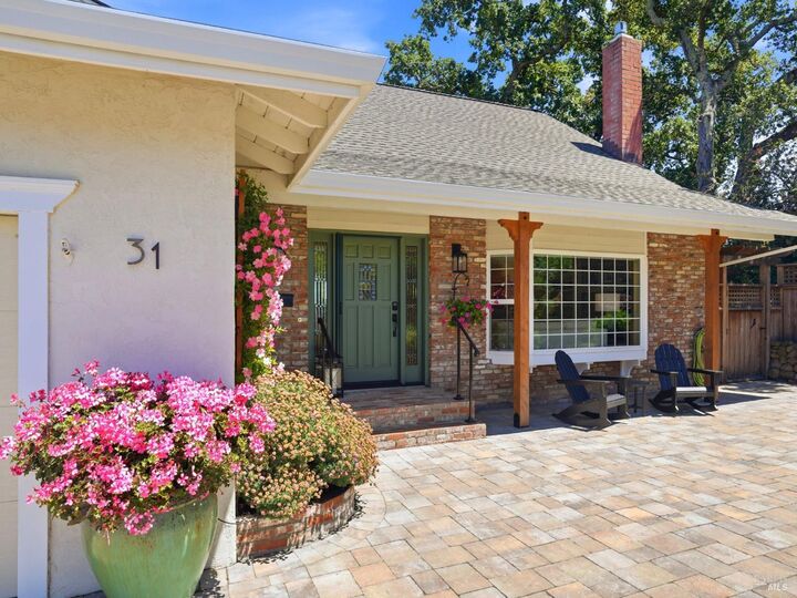 Property Photo:  31 Roca Court  CA 94947 