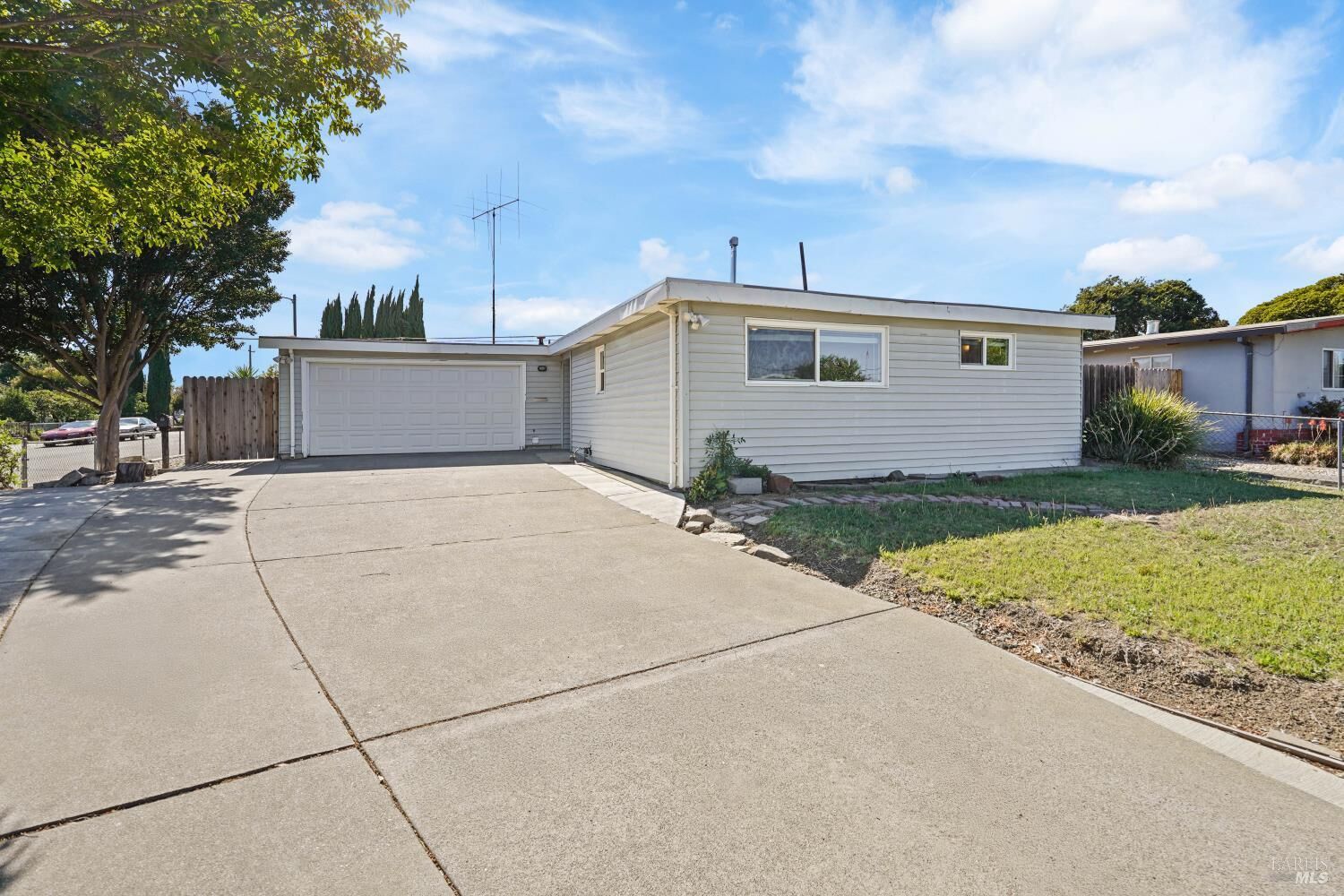 Property Photo:  1700 Vermont Street  CA 94533 