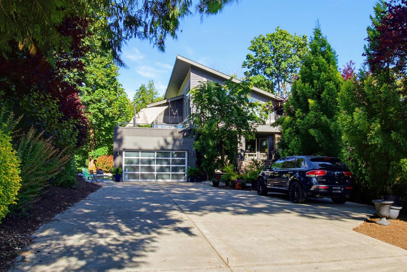 Property Photo: 31992 Oyama Place BC V4S 0C5