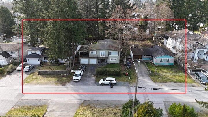 10687 142 Street — photo 1
