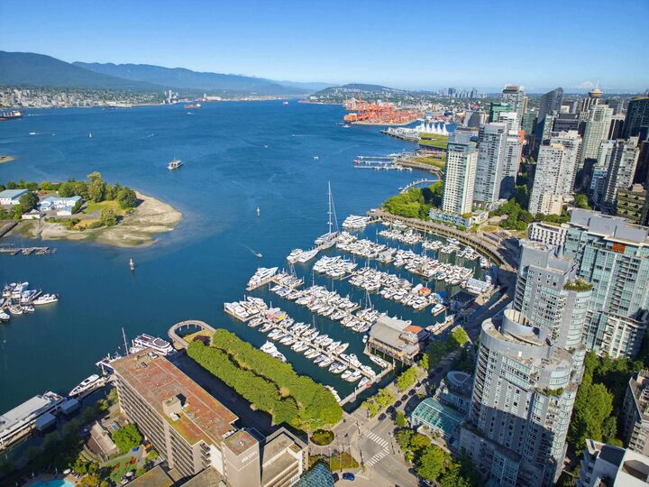 Property Photo: 620 Cardero Street 2303 BC V6G 0C7
