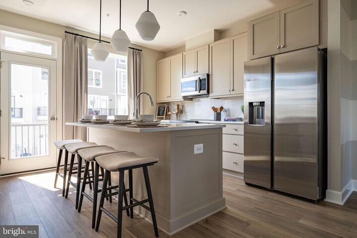 Property Photo: 13817 Chrisswind Avenue VA 22191