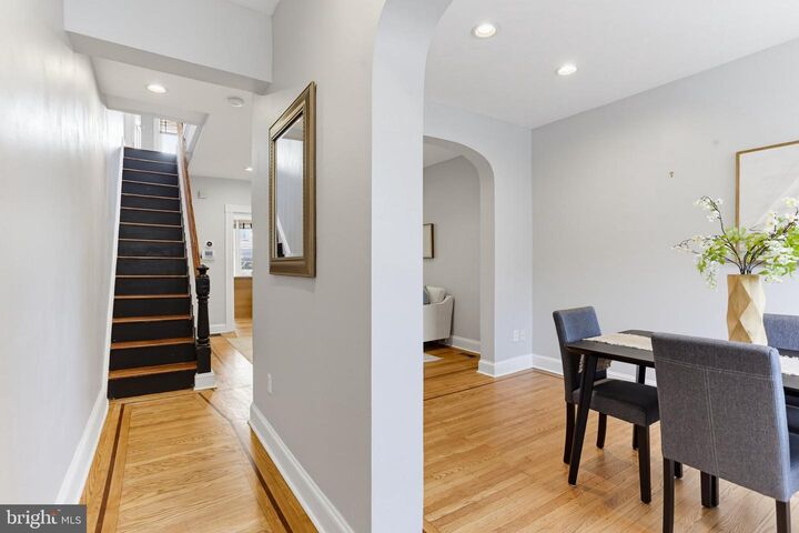 Property Photo:  204 S East Avenue  MD 21224 