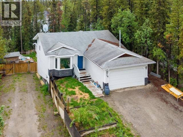 Property Photo:  18 Wilson Drive  YT Y1A 0C5 