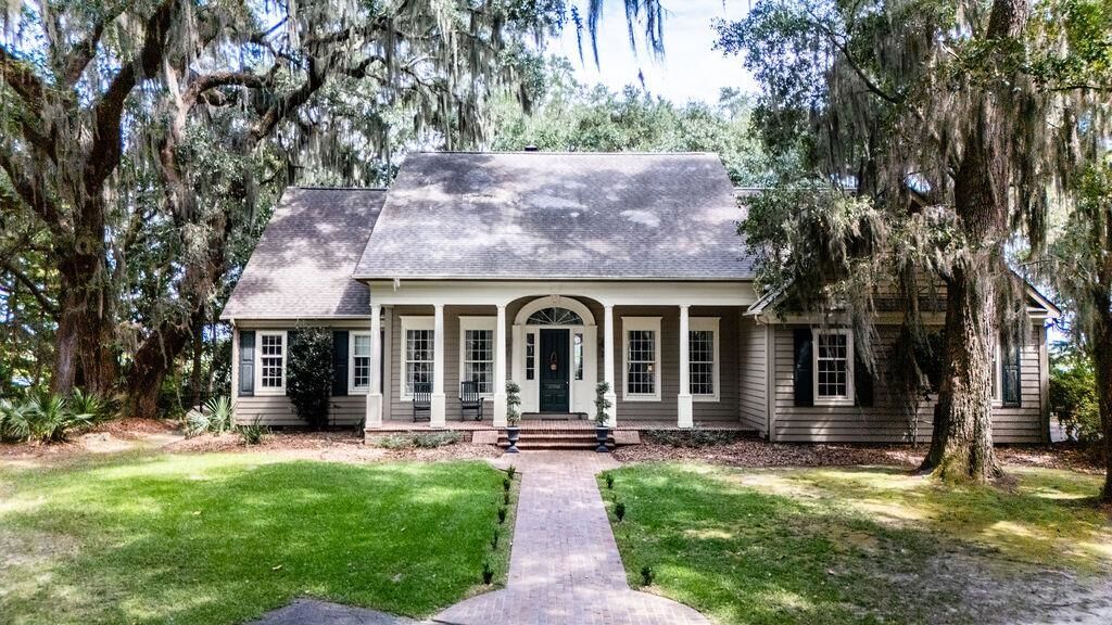 Property Photo: 762 Wraggs Ferry Rd. SC 29440