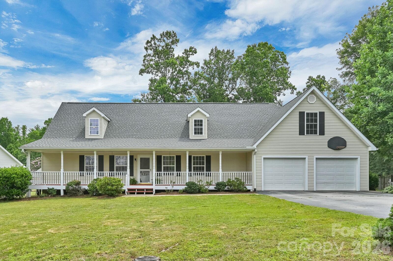 Property Photo:  51 Jericho Ridge Road  NC 28732 