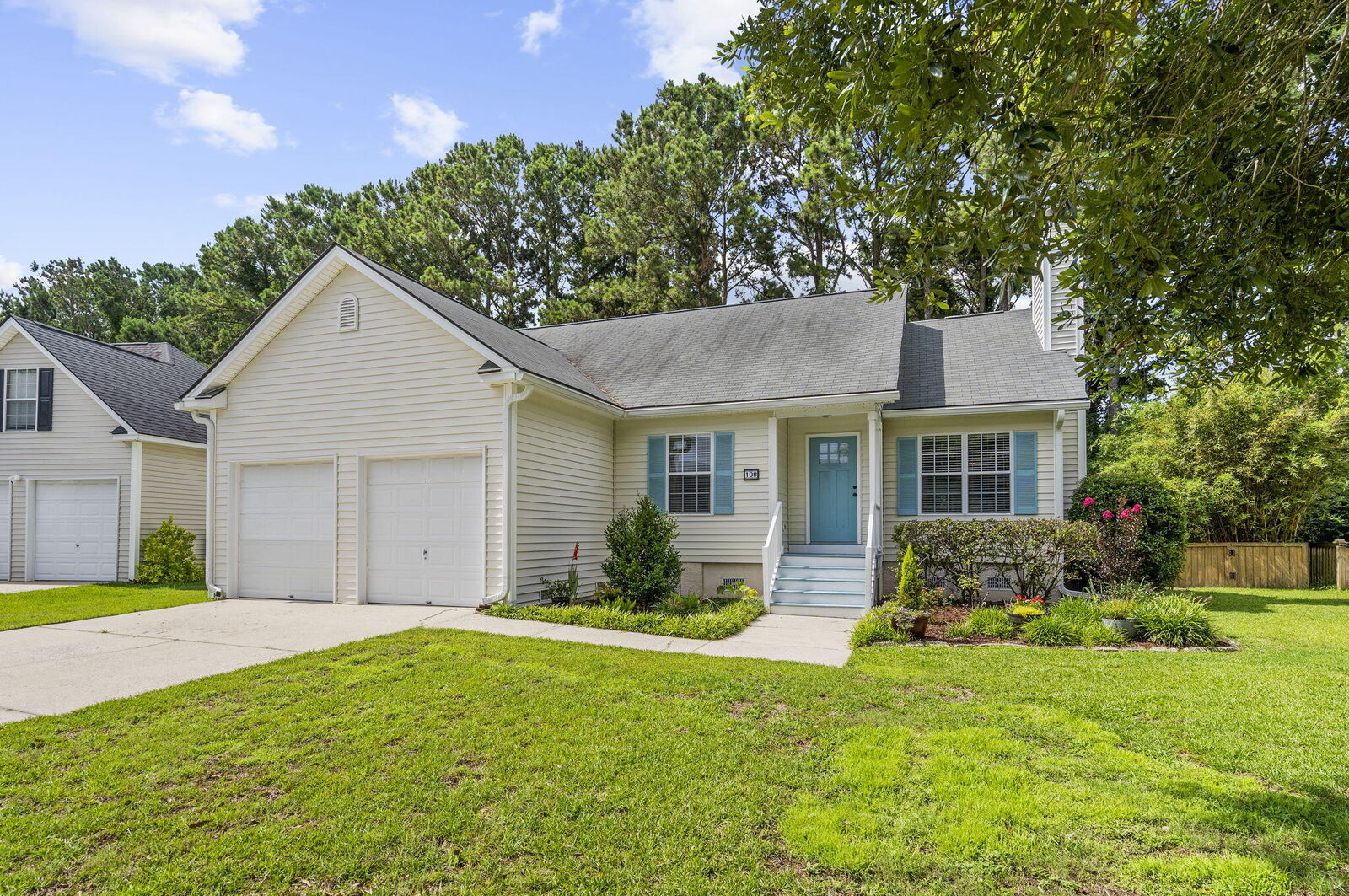Property Photo:  109 Sea Cotton Circle  SC 29412 