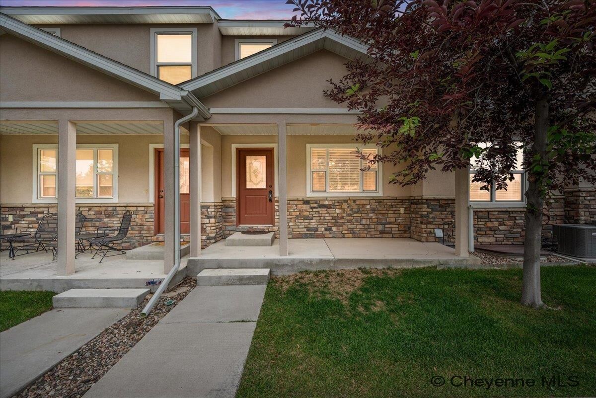 Property Photo:  1027 Old Town Ln  WY 82009 
