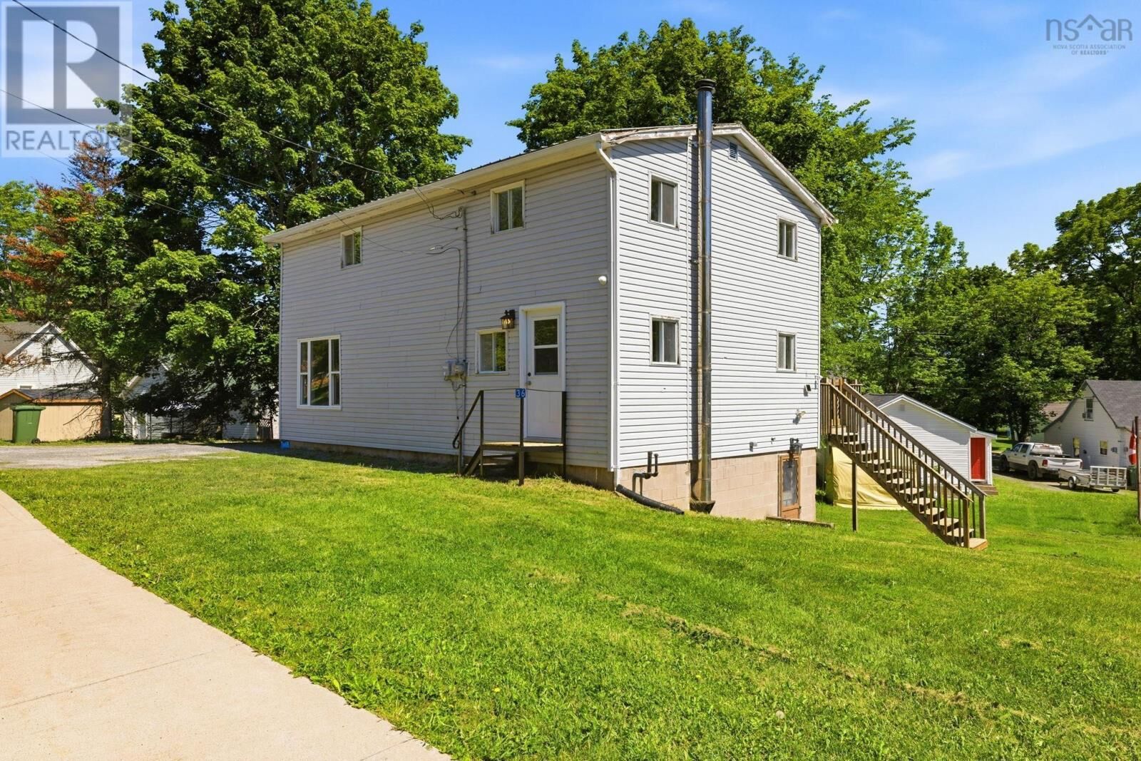 Property Photo: 36 Willow Street NS B0P 1P0
