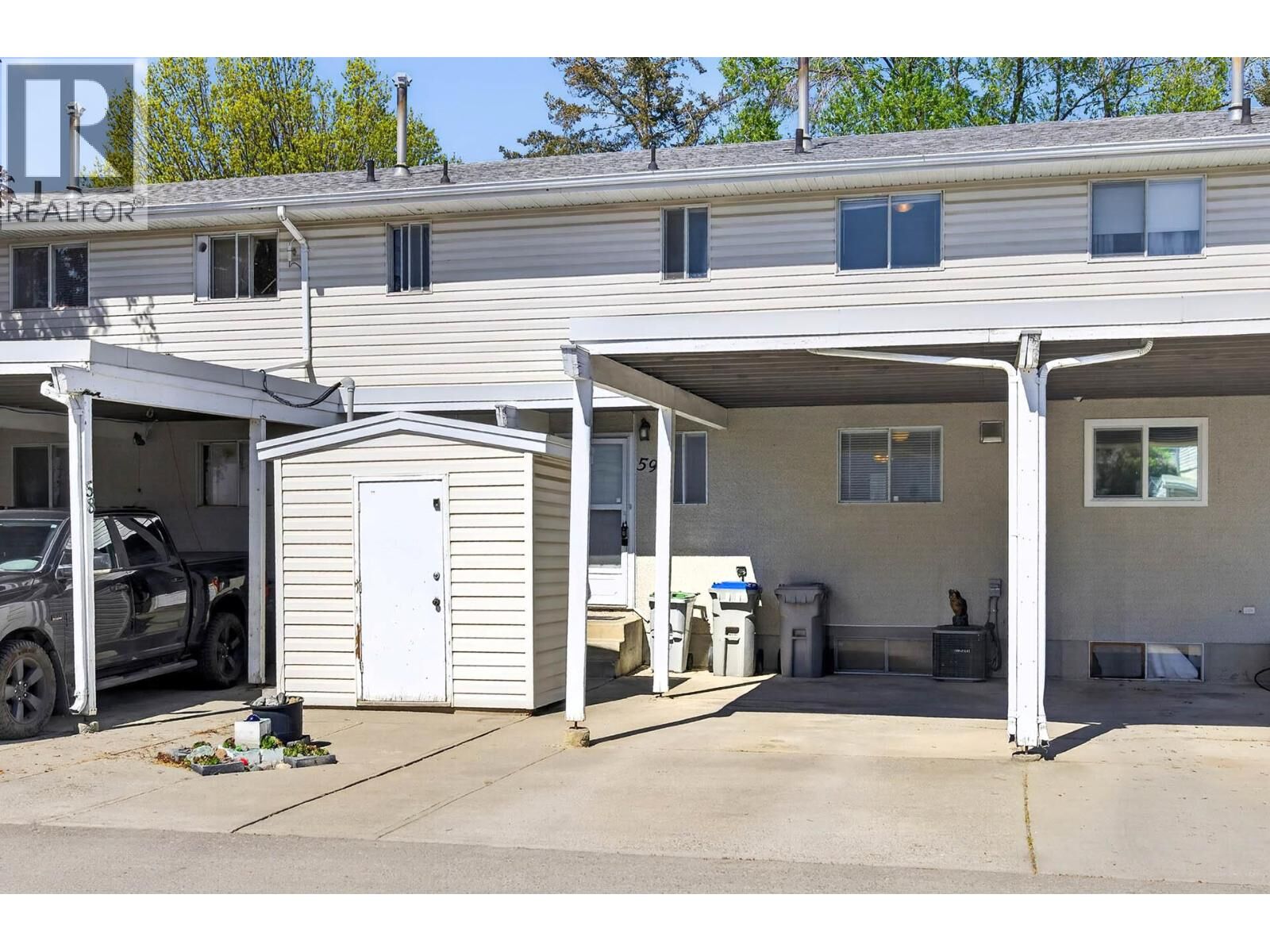 Property Photo: 800 Southill Street 59 BC V2B 5L8
