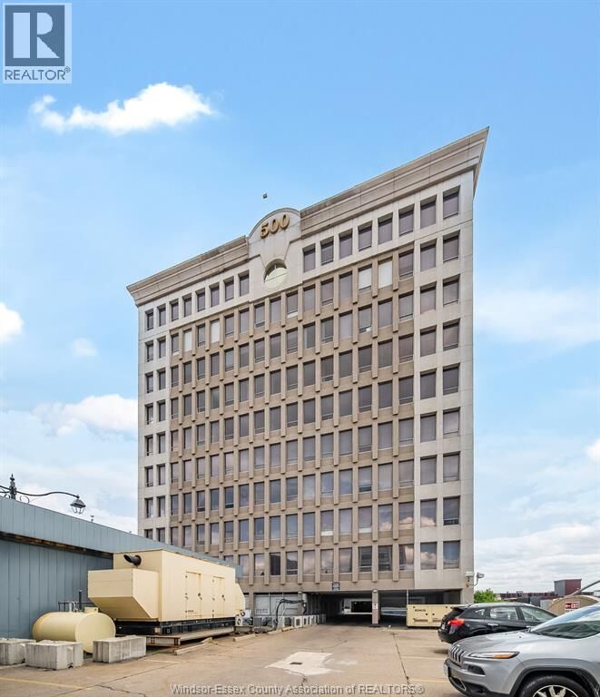 Property Photo:  540 Ouellette Avenue 5B  ON N9A 1B7 