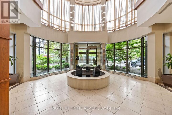 Property Photo:  10 Northtown Way 1405  ON M2N 7L4 