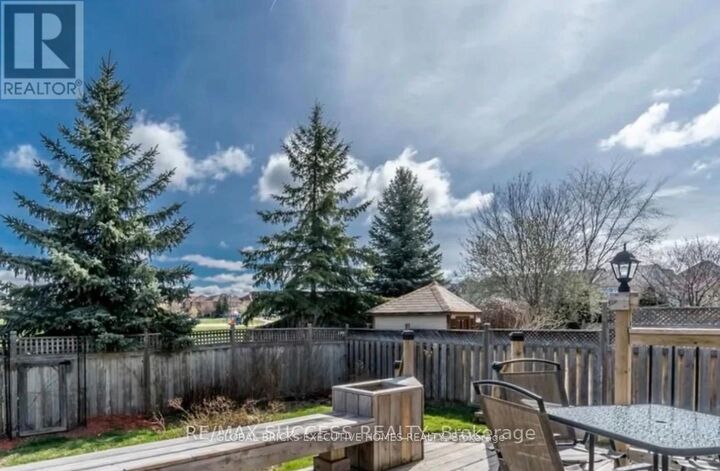 Property Photo:  5847 Summerside Drive  ON L5M 6J5 