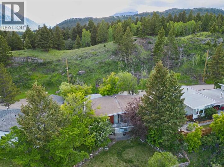 Property Photo:  2021 73 Street  AB T0K 0M0 