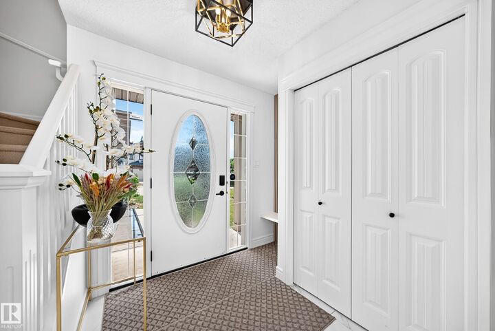 Property Photo:  8509 Sloane Crescent NW  AB T6R 0L1 