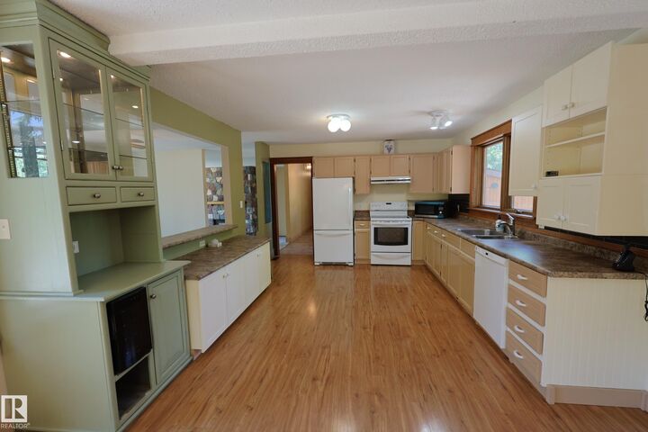 Property Photo:  24213 Twp Road 554 47  AB T0A 2N0 