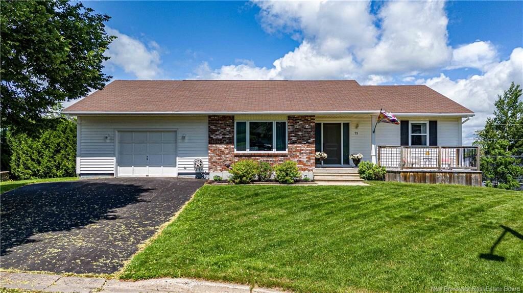 Property Photo:  75 Thorndale Court  NB E3C 1M1 