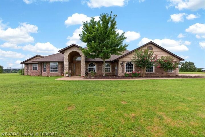 Property Photo:  25419 Winding Trail Road  OK 74930 